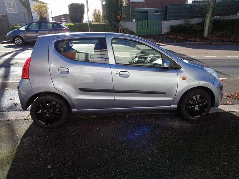 Occasion Nissan Pixo 68 ch (50 kW) 2010 Bleu Citadine