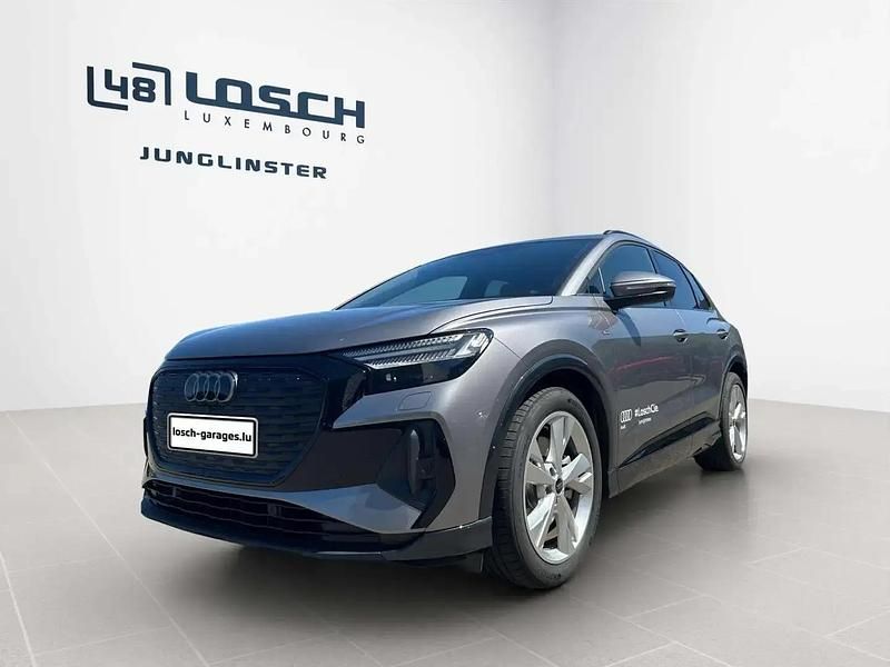 Gris Utilisé 2025 Audi Q4 e-tron Sport SUV | 51 179 € - Image 1/4