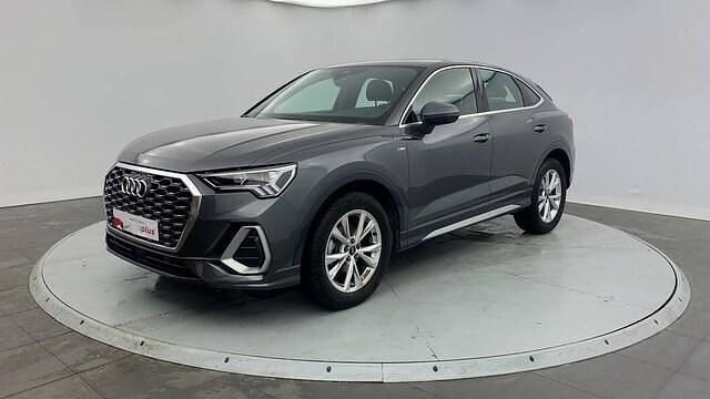 Gris daytona nacré Utilisé 2024 Audi Q3 Sportback S-Line SUV | 41 351 € (Bon prix) - Image 1/4