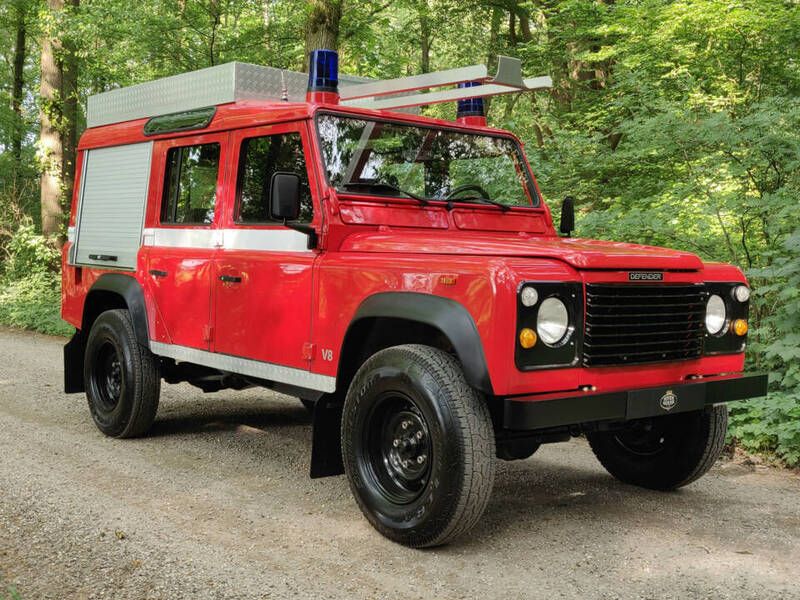 Occasion Land Rover Defender 135 ch (99 kW) 1993 Rouge SUV