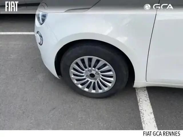 Occasion Fiat 500e Action 69 kW (95 ch) 2023 Blanc Citadine