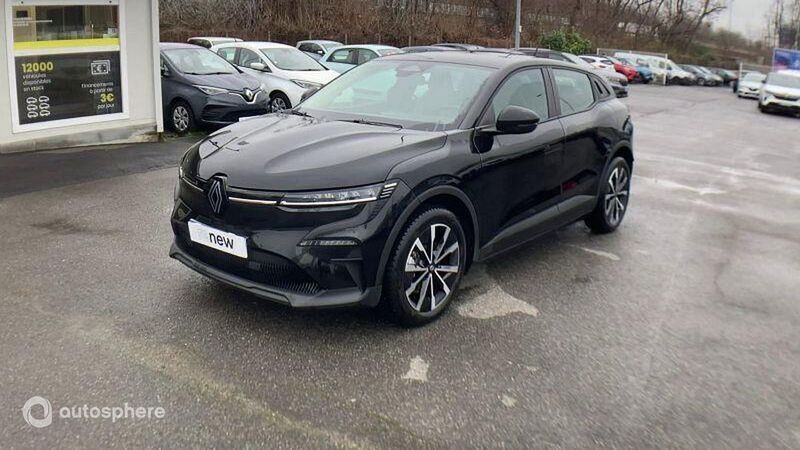 Noir étoilé Utilisé 2024 Renault Mégane Evolution SUV | 27 999 € (Prix juste) - Image 1/4
