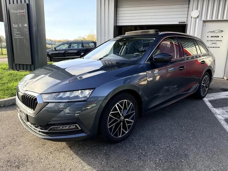 Gris Occasion 2021 Skoda Octavia Style Break | 20 490 € (Prix assez cher) - Image 1/4