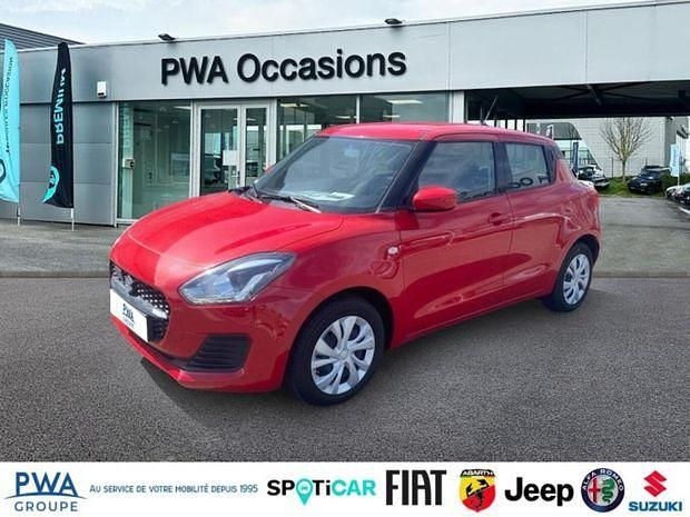 Rouge Utilisé 2023 Suzuki Swift | 14 500 € (Prix juste) - Image 1/4