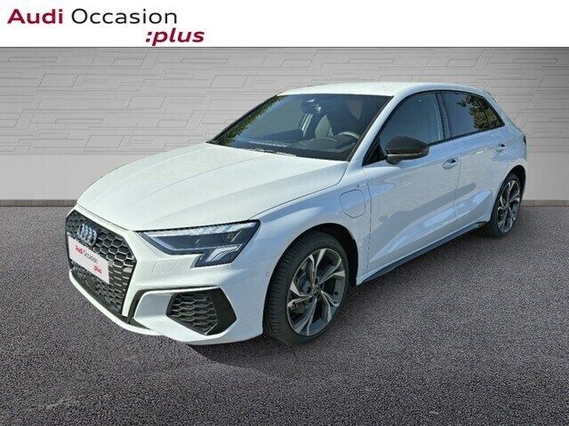 Blanc glacier métallisé Utilisé 2024 Audi A3 Sportback e-tron S-Line Berline | 41 900 € (Prix cher) - Image 1/4