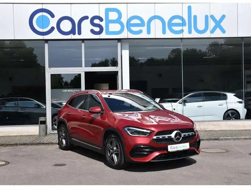 Rouge Utilisé 2023 Mercedes GLA250 AMG line SUV | 40 950 € (Super prix) - Image 1/4