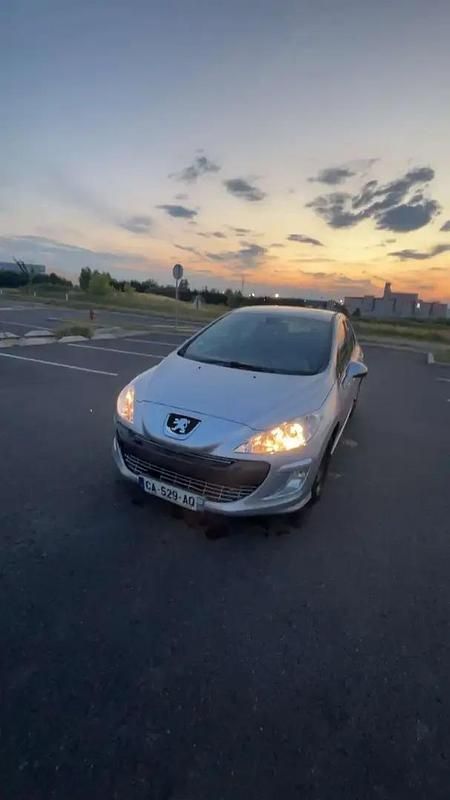 Utilisé 2008 Peugeot 308 Berline | 2 200 € (Prix juste) - Image 1/4