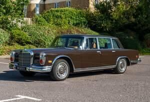 Marron Utilisé 1970 Mercedes 600 Berline | 137 810 € - Image 1/4