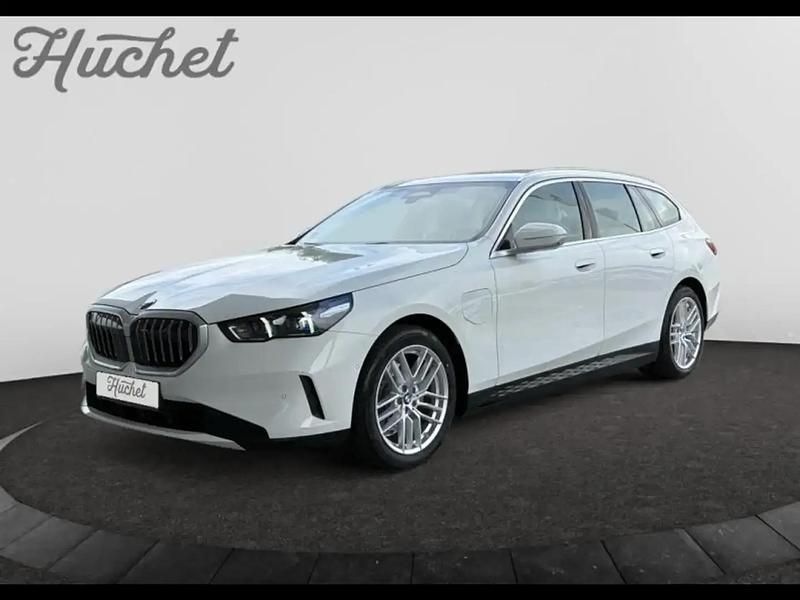 Blanc Utilisé 2024 BMW 530 Break | 64 960 € - Image 1/4