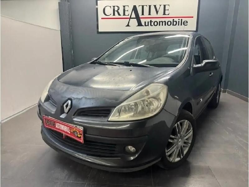 Utilisé 2006 Renault Clio II Berline | 2 990 € (Prix cher) - Image 1/4