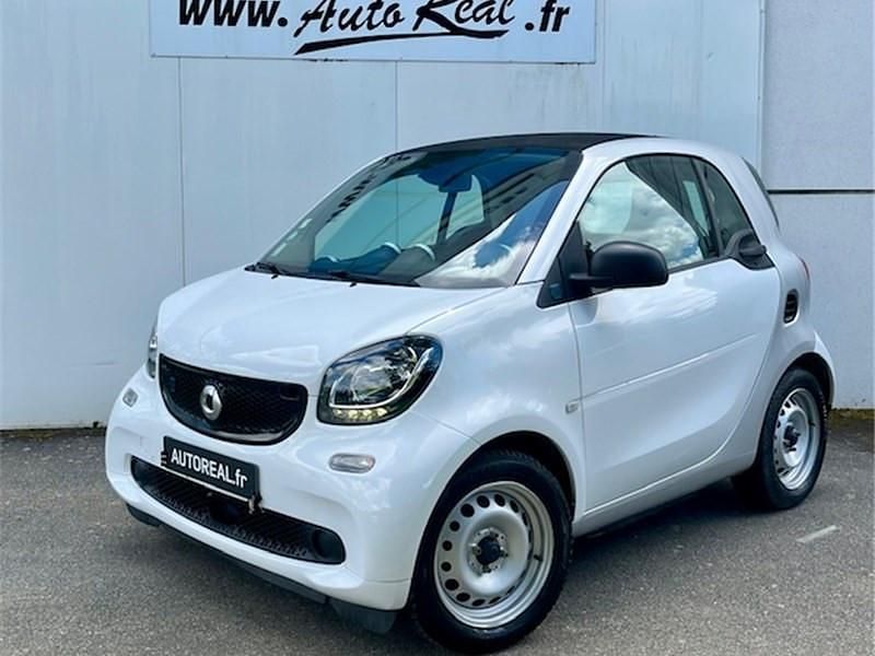 Utilisé 2019 Smart ForTwo Electric Drive Passion Coupé | 8 490 € (Super prix) - Image 1/4