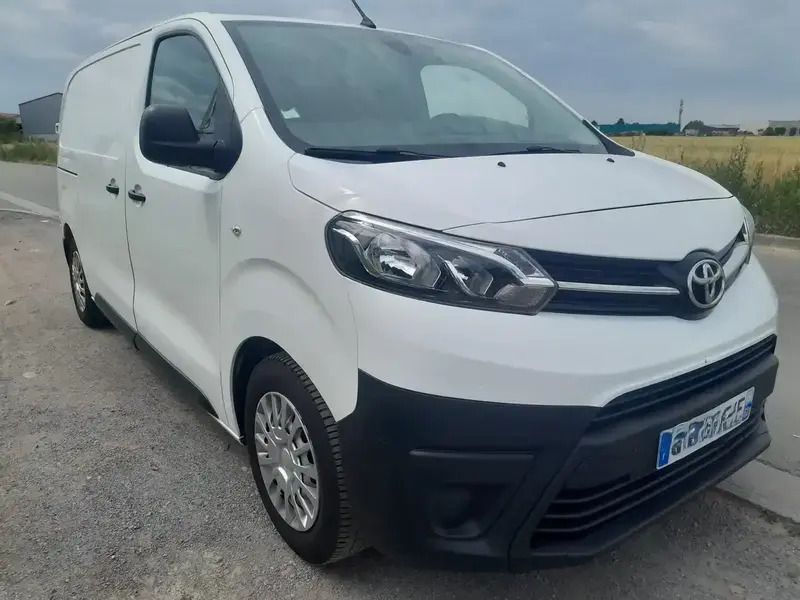 Blanc Utilisé 2021 Toyota Proace Van | 12 990 € - Image 1/4