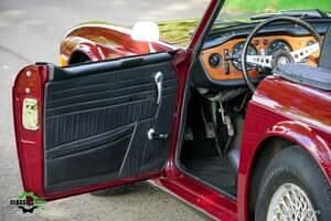 Occasion Triumph TR6 104 ch (76 kW) 1969 Rouge Cabriolet
