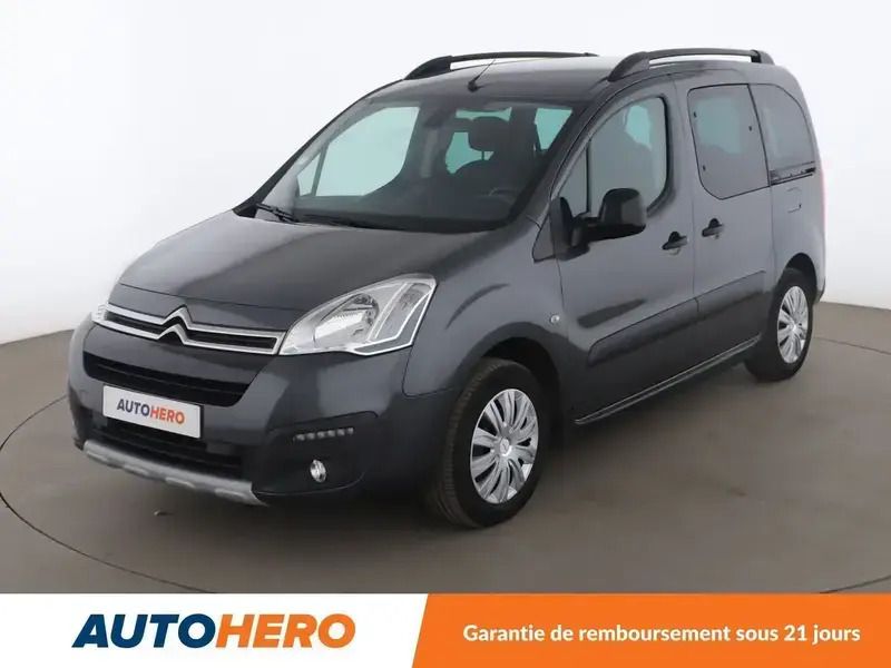 Gris Utilisé 2015 Citroën Berlingo XTR Monospace | 13 990 € (Prix juste) - Image 1/2