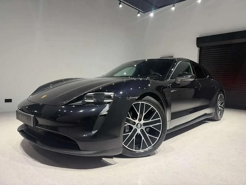 Noir Occasion 2023 Porsche Taycan Sport Turismo Break | 59 990 € (Prix juste) - Image 1/4