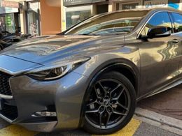 Infiniti Q30