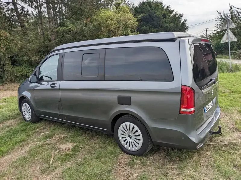 Gris Utilisé 2021 Mercedes V200 Monospace | 43 000 € - Image 1/4