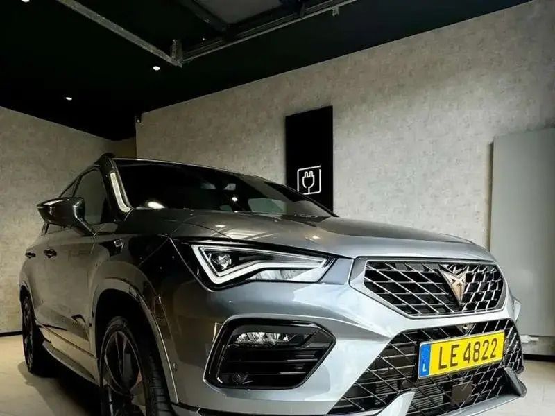 Gris Utilisé 2024 Cupra Ateca SUV | 40 923 € (Prix juste) - Image 1/4