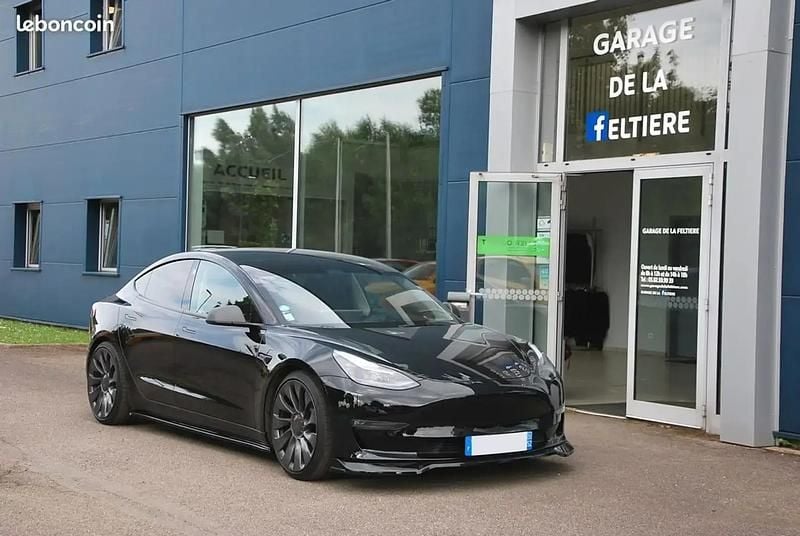 Noir Occasion 2021 Tesla Model 3 Berline | 39 500 € - Image 1/4