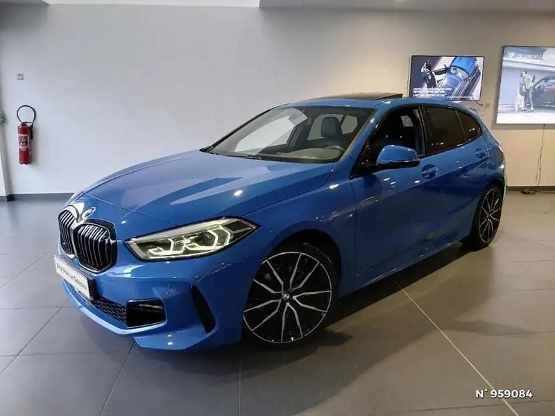 Bleu Utilisé 2022 BMW 118 M Sport Citadine | 29 990 € (Prix cher) - Image 1/4