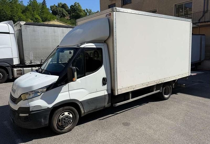 Occasion Iveco Daily 156 ch (114 kW) 2019 Blanc Van