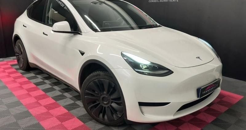 Occasion 2023 Tesla Model Y Standard Range SUV | 29 990 € (Prix juste) - Image 1/4