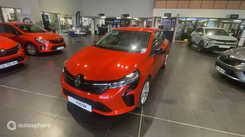 Orange Utilisé 2024 Renault Clio V Evolution Berline | 16 999 € (Prix juste) - Image 1/4