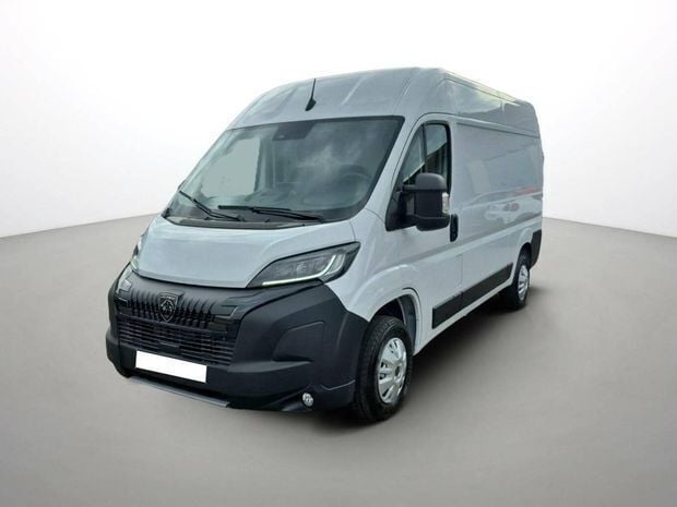 Blanc Nouvelle 2024 Peugeot Boxer S Van | 36 040 € (Prix juste) - Image 1/4