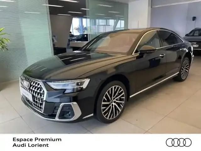 Noir Utilisé 2023 Audi A8 Berline | 84 990 € (Prix juste) - Image 1/4