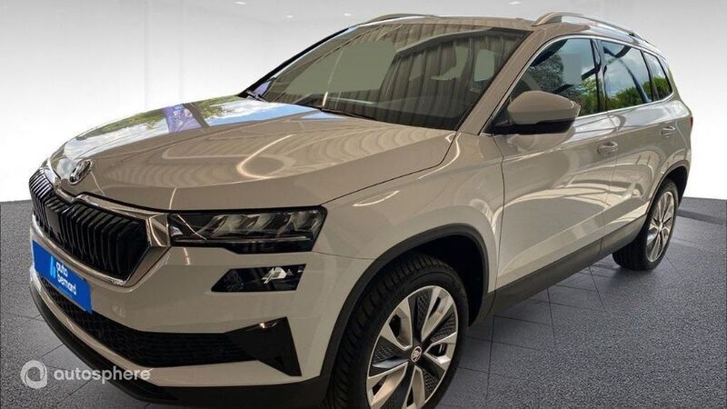Blanc Utilisé 2024 Skoda Karoq Selection SUV | 31 990 € (Prix juste) - Image 1/4