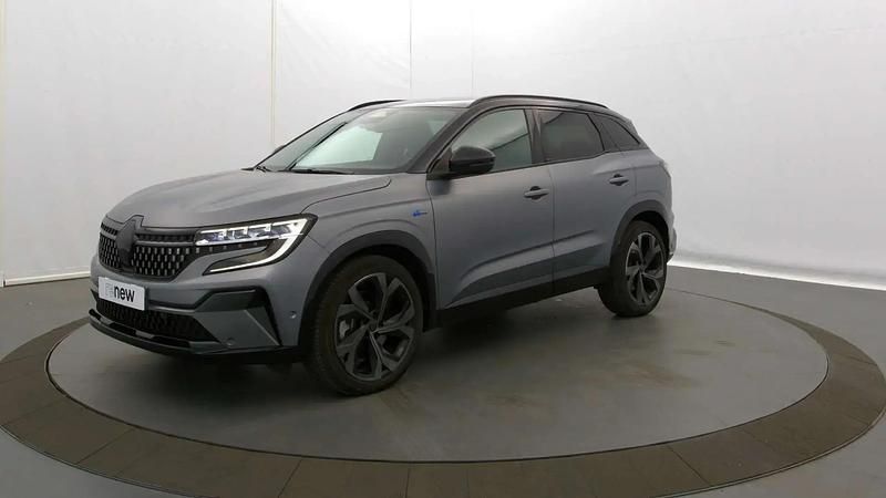 Noir Utilisé 2022 Renault Austral Iconic Esprit Alpine SUV | 34 990 € - Image 1/4