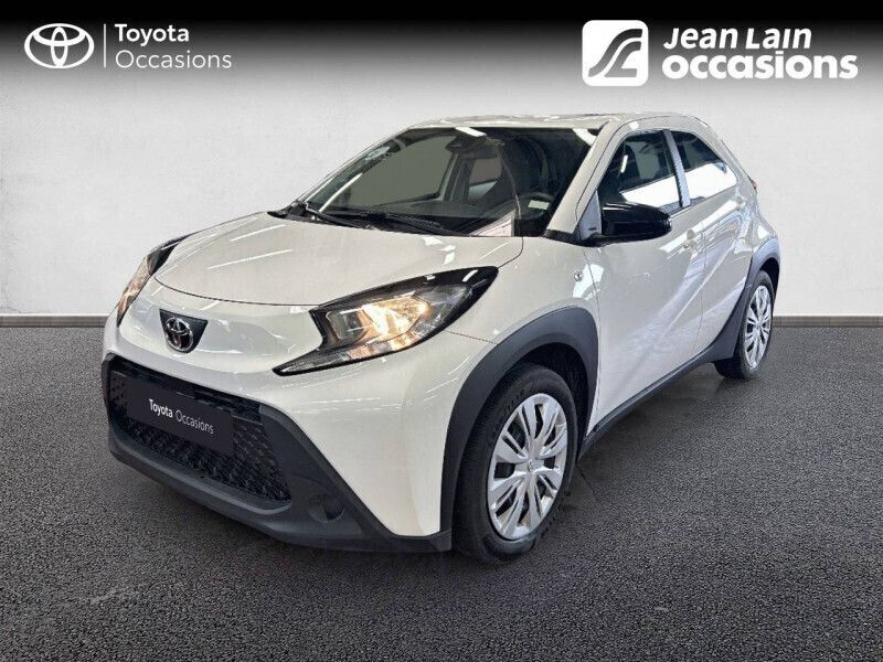 Blanc Utilisé 2023 Toyota Aygo X SUV | 14 290 € - Image 1/4