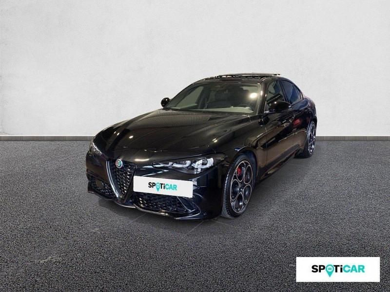Noir Occasion 2024 Alfa Romeo Giulia Veloce Berline | 44 990 € (Prix assez cher) - Image 1/4
