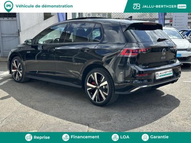 Noir Utilisé 2025 VW Golf VIII GTE | 52 490 € - Image 1/4