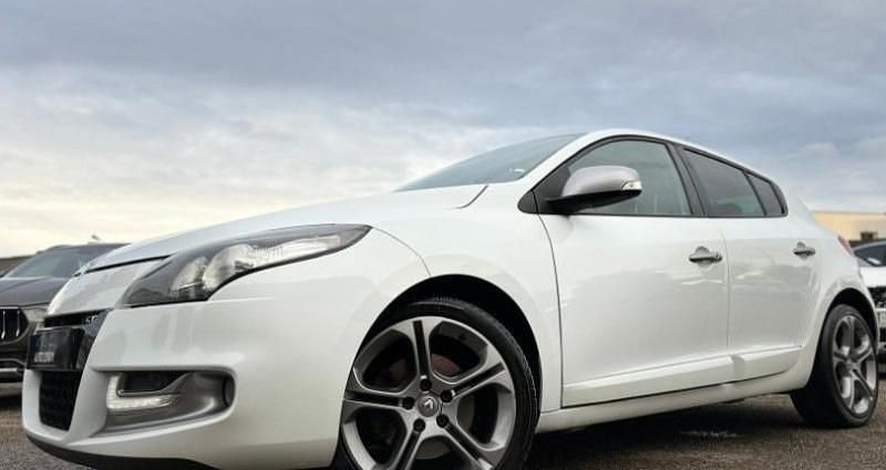 Blanc Occasion 2012 Renault Mégane III GT Berline | 6 990 € - Image 1/4