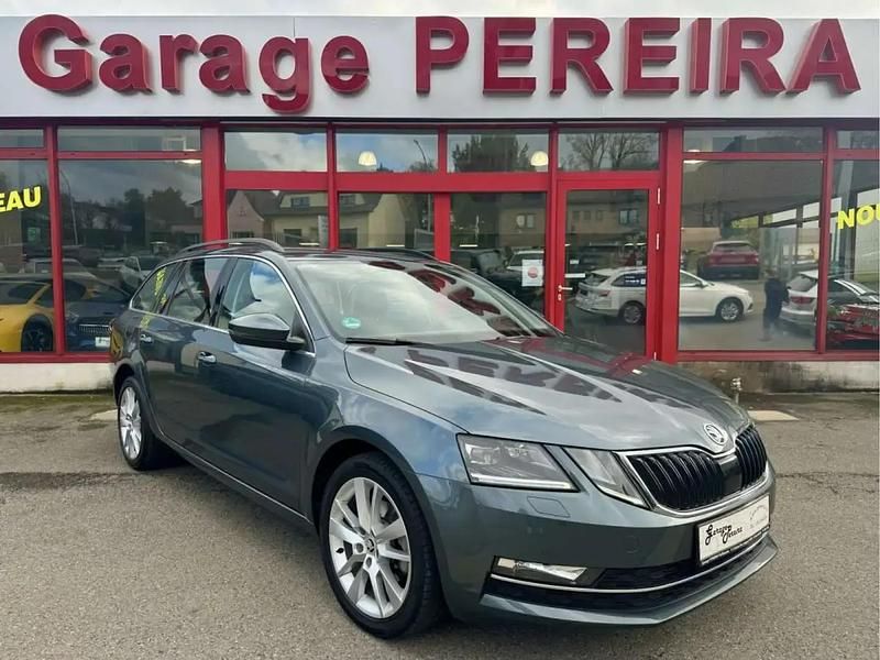 Gris Occasion 2018 Skoda Octavia Break | 17 900 € (Super prix) - Image 1/4