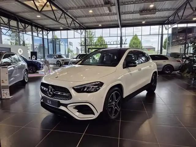 Occasion Mercedes GLA180 2025 Polar white SUV