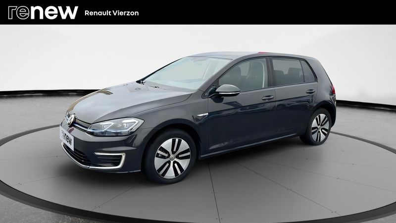 Gris Utilisé 2019 VW e-Golf Citadine | 13 990 € (Prix juste) - Image 1/4
