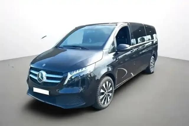 Occasion Mercedes 300 2023 Noir metal Berline