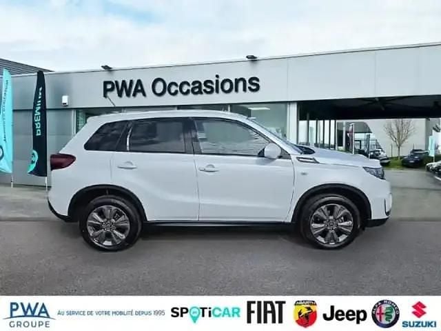 Occasion Suzuki Vitara 115 ch (84 kW) 2022 Cool white pearl métallisé SUV