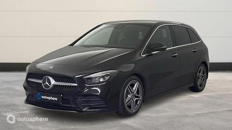 Utilisé 2020 Mercedes 180 AMG line Berline | 25 299 € (Prix juste) - Image 1/4
