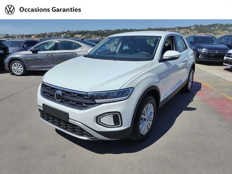 Blanc pur Nouvelle 2025 VW T-Roc SUV | 21 900 € - Image 1/4