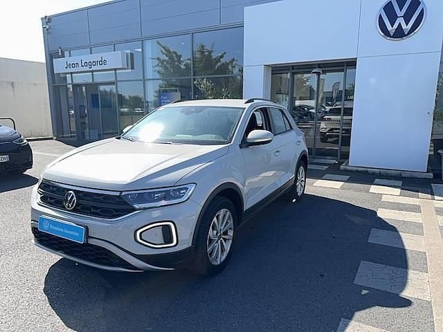 Utilisé 2024 VW T-Roc Life SUV | 27 990 € (Prix juste) - Image 1/4