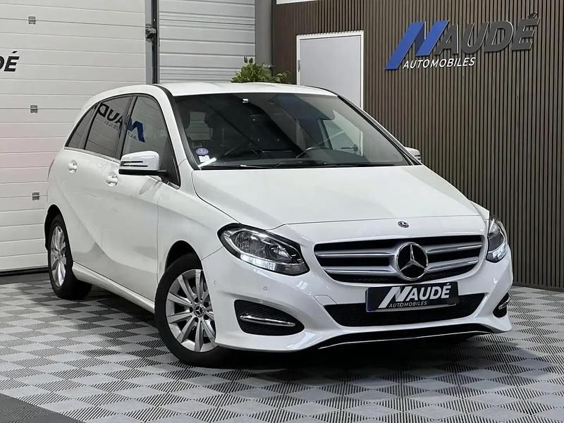 Blanc Occasion 2018 Mercedes B160 Monospace | 17 490 € - Image 1/4