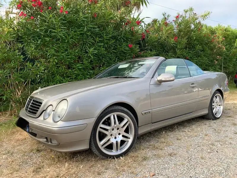 Beige Utilisé 2002 Mercedes CLK200 Avantgarde Cabriolet | 11 500 € - Image 1/4