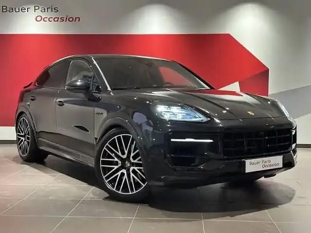 Noir Utilisé 2024 Porsche Cayenne SUV | 124 980 € (Prix juste) - Image 1/4