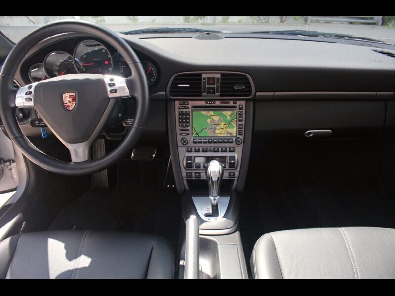 Image 2/4