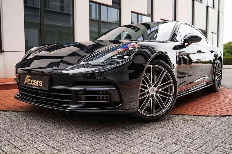 Noir Occasion 2017 Porsche Panamera 4 Sport Berline | 59 950 € (Bon prix) - Image 1/4