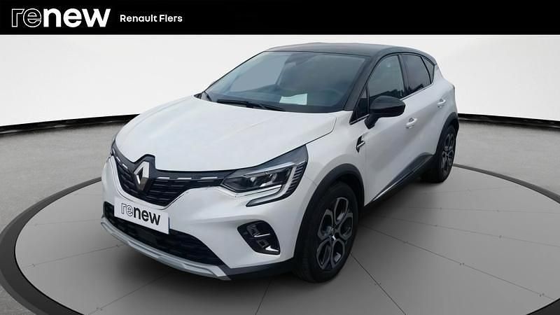 Blanc Utilisé 2022 Renault Captur Intens SUV | 16 680 € - Image 1/4