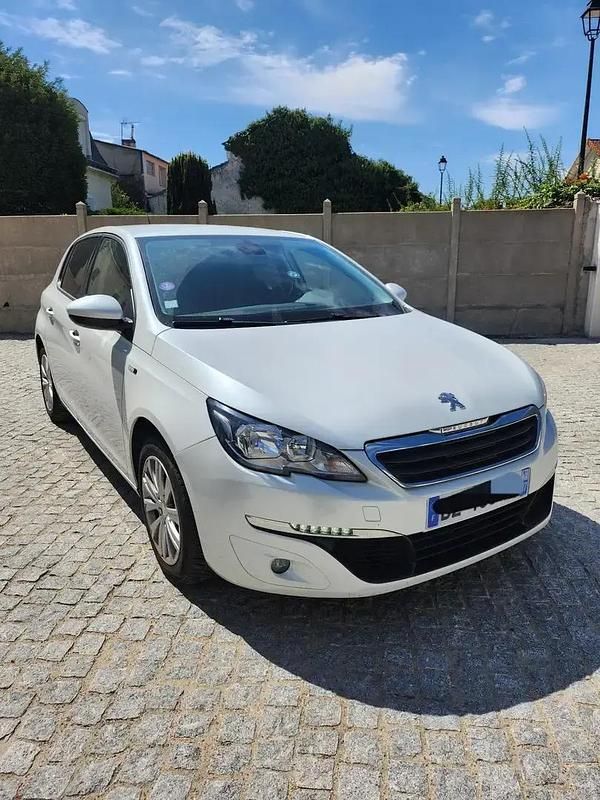 Utilisé 2016 Peugeot 308 Style Berline | 5 980 € (Prix juste) - Image 1/4